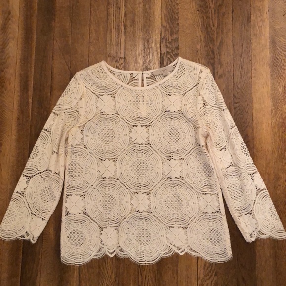 LOFT Tops - Loft lace medallion top